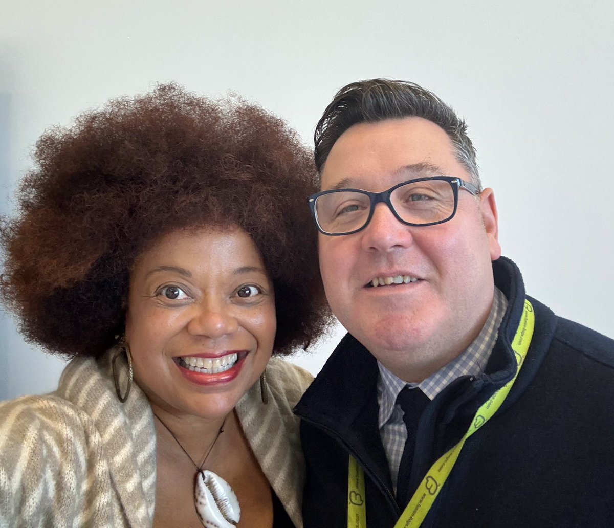 Meeting with the vocal students at a fantastic high school in Scotland for a vocal workshop was beautiful. The students were delightful! Two students sang solos  &amp; their performances were outstanding! I also met and chatted with one of five of Queen Elizabeth’s bagpipers.