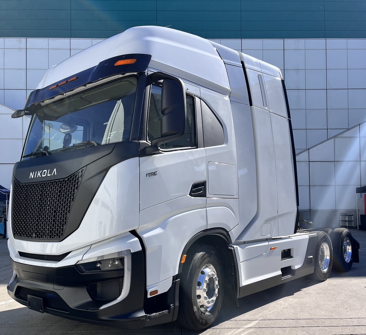 The Los Angeles Auto Show is more than a showcase, it’s where the future of mobility is unveiled. This weekend only you can see the Nikola hydrogen fuel cell electric truck, purpose-built to change the commercial trucking industry. 

Stop by this weekend: laautoshow.com
