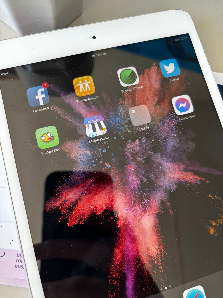 EmilioUm's tweet photo. cuanto pagarian por un ipad con twitter y flappybird https://t.co/T87JI52uQm
