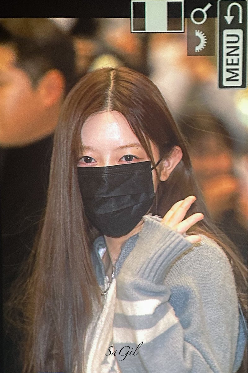 SaGil_0511's tweet photo. 241123 ICN Pre
수고했어~

#민주 #MINJU #아일릿 #ILLIT https://t.co/yIFzuHphhV