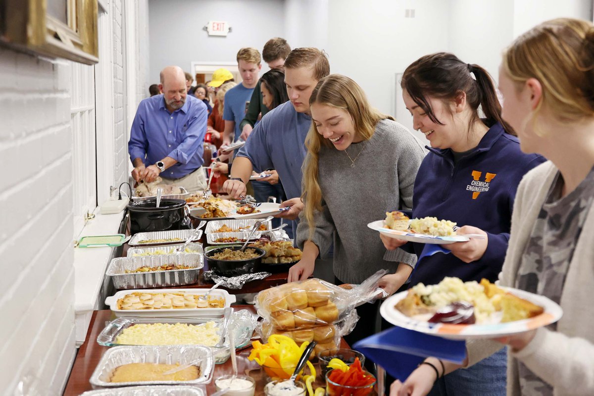 UVA Engineering (@uvaengineers) on Twitter photo Third- and fourth-year students battled it out in the annual turkey-cooking competition, a rite of fall for ChemE majors.
at.virginia.edu/oi2qjj
<a href="/uvachechair/">Bill Epling</a> Third- and fourth-year students battled it out in the annual turkey-cooking competition, a rite of fall for ChemE majors.
at.virginia.edu/oi2qjj
<a href="/uvachechair/">Bill Epling</a>