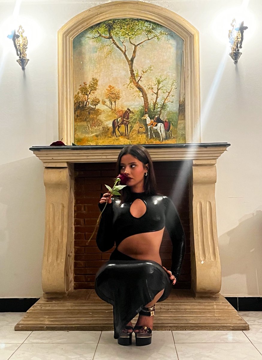 Another year older, making my own dresses 🐈‍⬛🗡️🖤