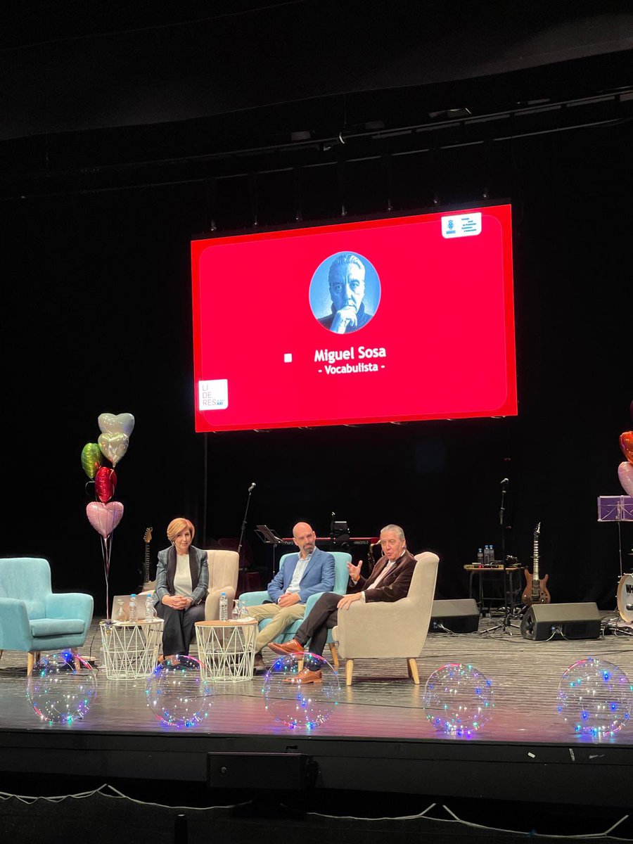 AytoHerencia's tweet image. 👉 Susana Ruiz, Daniel Fernández Aguilar y Miguel Sosa, grandes expertos que compartieron su experiencia y nos ayudaron a desarrollar habilidades de liderazgo.

#lideres2024 #herencia