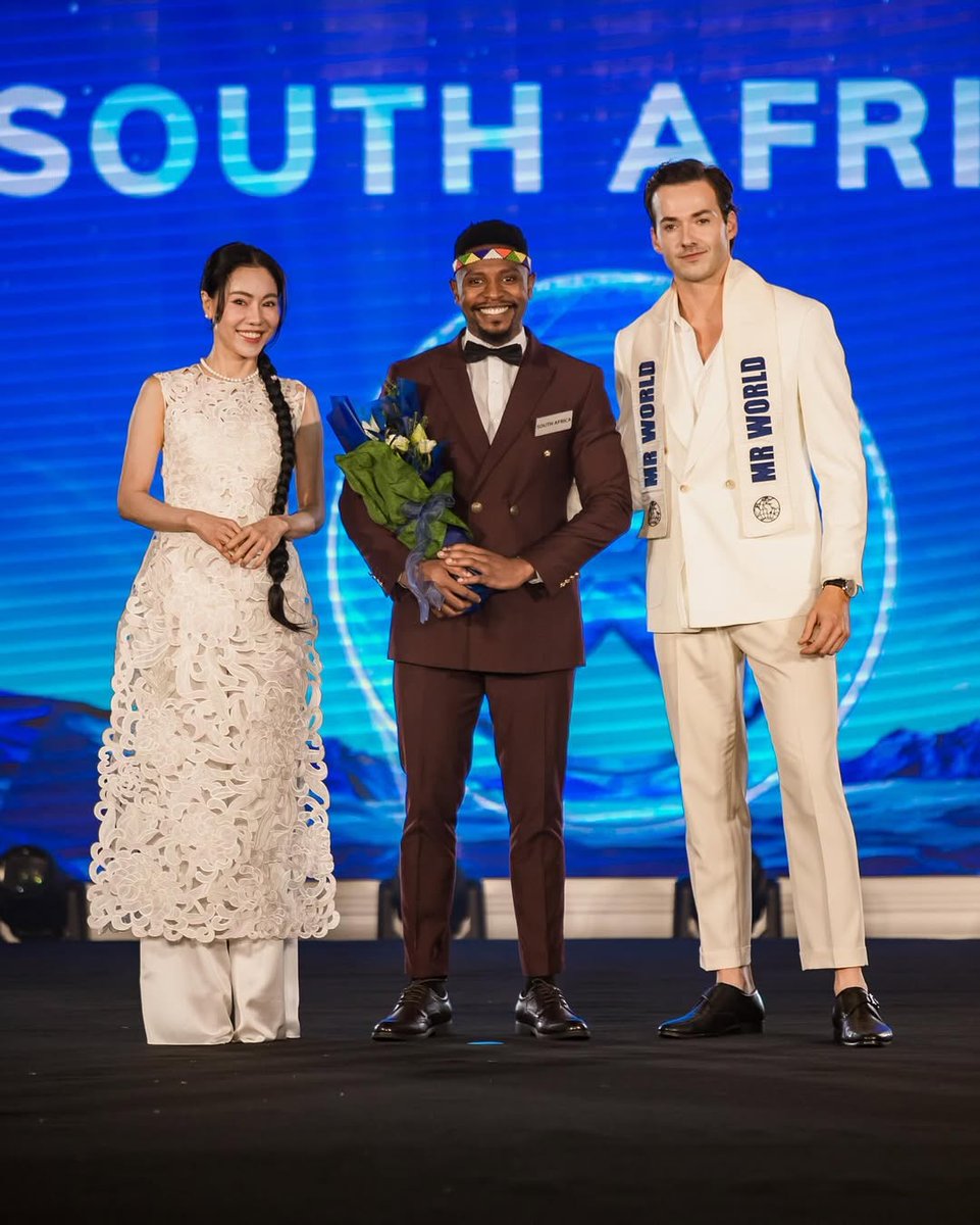 AfricaFactsZone's tweet photo. South African Model, Samuel Chauke has made it to the Top 5 of the 2024 Mr World competition. https://t.co/Ffdw9wsZCj