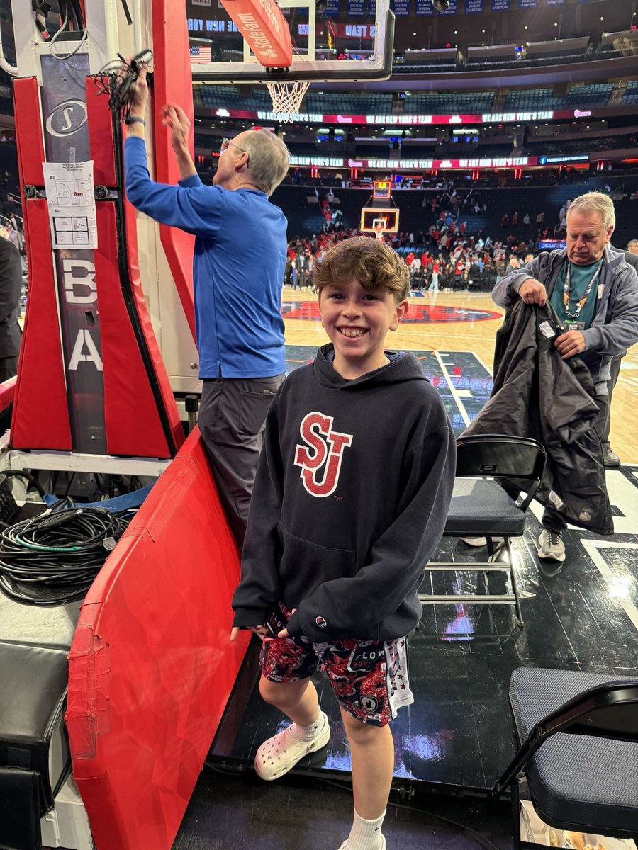 sjuschmitty's tweet photo. @RepoleStable @StJohnsBBall Love getting the next generation involved!  My little guy was so mad at the refs he told me he couldn’t sleep last night! https://t.co/IPWpiGbCNX