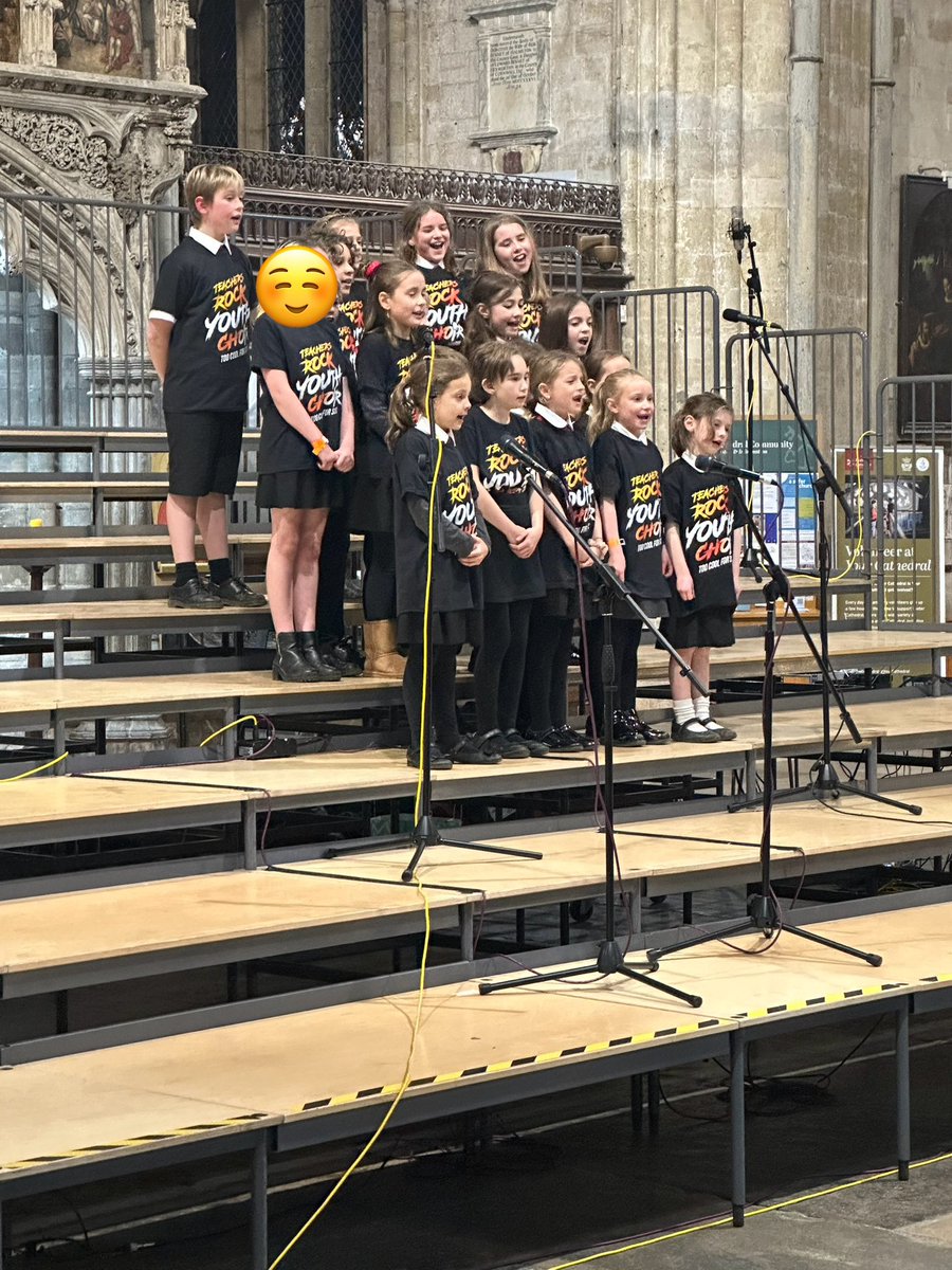 What a wonderful evening at the Teachers Rock Youth Choir at Exeter Cathedral! They sang their hearts out and sounded beautiful! What a privilege to watch them perform as an ensemble with others, as well as an individual school - we are so proud of you all!
#everythingwithHEART