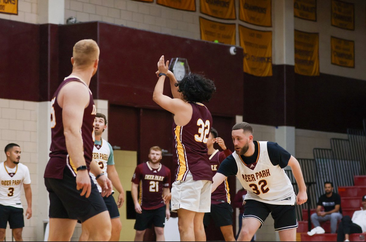 FirstER24's tweet image. Thank you, Dag Law, for hosting such an amazing event with Deer Park Basketball! 🏀 We had a blast cheering on the DPHS boys’ basketball team and wish them the best of luck this season! 🎉  #CommunityFirstER #DeerParkBasketball #DPISD