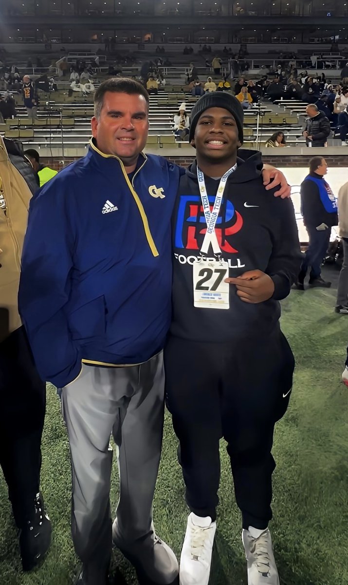 D1_Renzo27's tweet image. What an incredible game day visit @GeorgiaTech last night! ππ Thrilled to witness an awesome win. Congrats on capping off an undefeated home season. Thanks again for the invite Coach @corypeoples @coacherrinjoe.
I really enjoyed getting a chance to chat with you @WScissumβ¦