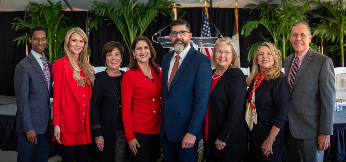 PresMannyDiazJr's tweet photo. It was great to join @PolkStatePrez Angela Falconetti and the Polk State family to break ground at their Haines City-Davenport Campus. This state of the art campus will provide countless opportunities for students in the health, logistics and tourism sectors. https://t.co/i8d7MGexYE