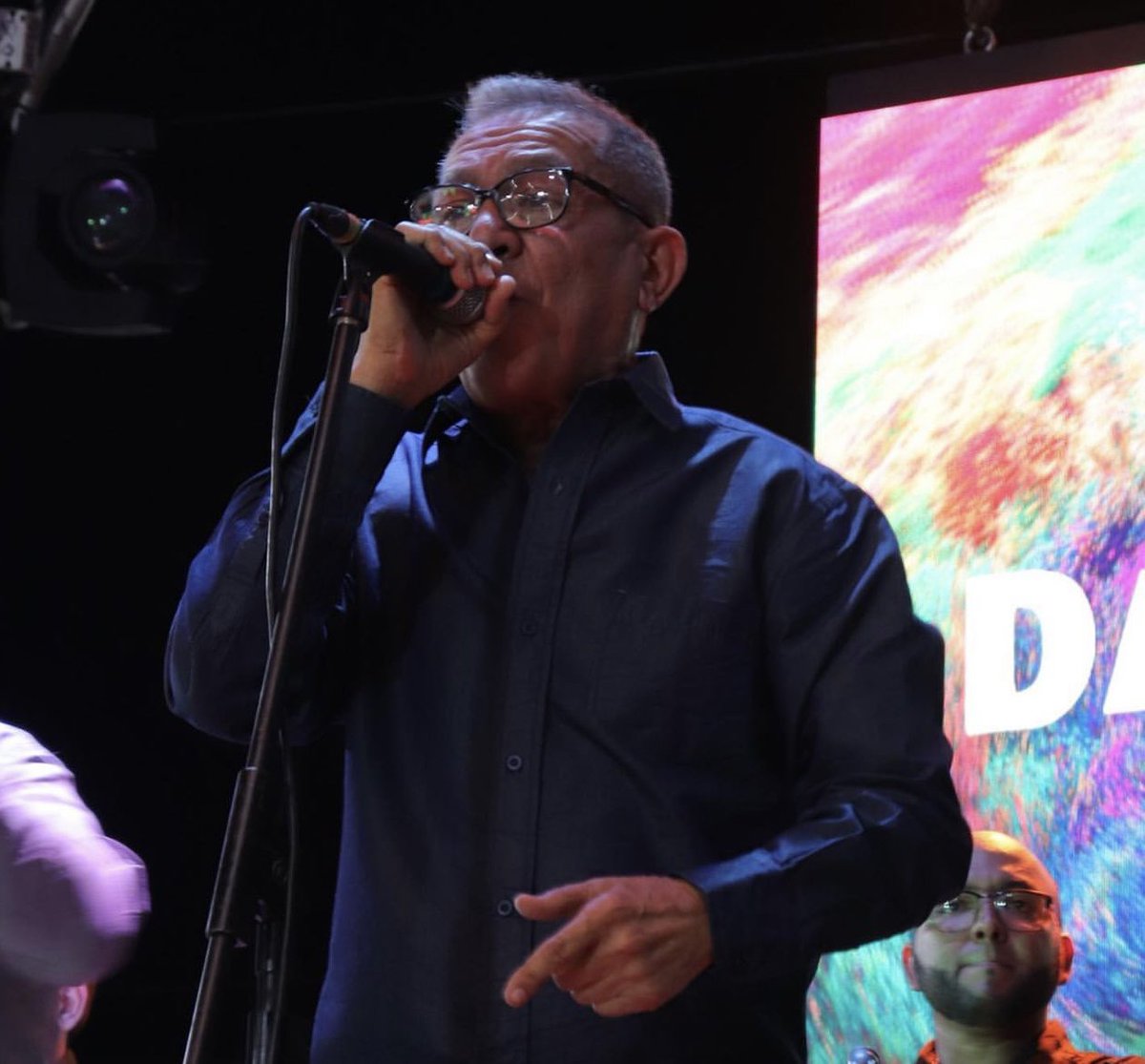 Despedimos físicamente al gran “Cañón de la Gaita” Danelo Enrique Badell. Tu inmenso legado gaitero queda en cada rincón del Zulia y en nuestros corazones. Paz a tu alma Danelo
