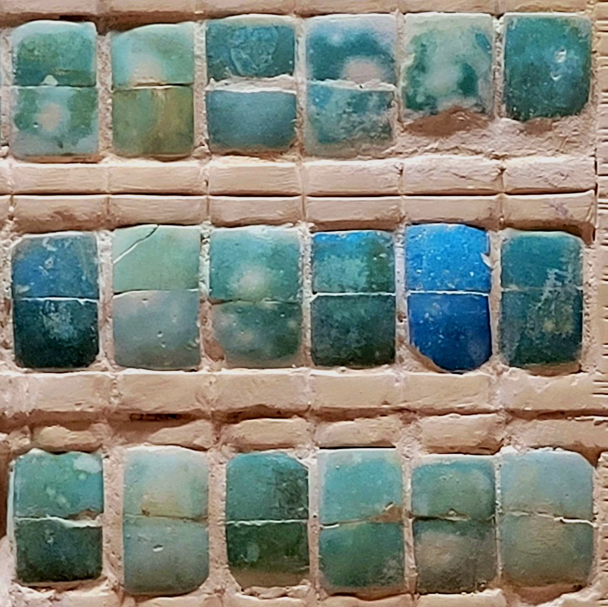 Shades of (egyptian) blue.
Today at Imhotep Museum (Saqqarah).