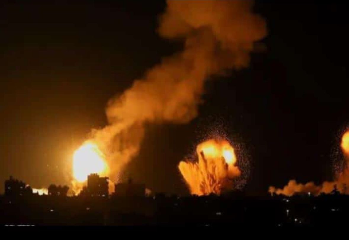 بلدة الخيام، مُعِزّة الجنوبِ هذه الليلة، 
يسطّرُ شبابنا فيها الملا.حمَ والبطولة. ❤️

#الخيام