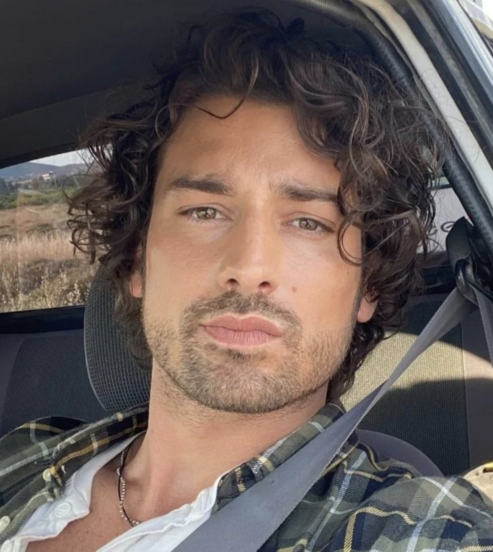 Bu gece TT listesine giren etiketler benim favorim 31K 🫶
#AlpNavruz