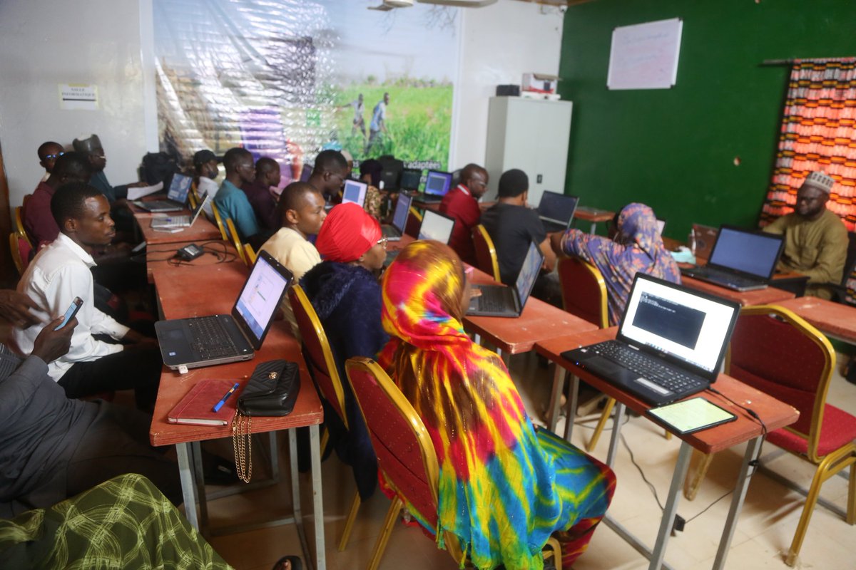 The Free Python Programming training continues today in Zinder region of Niger. This free training is organized by Python Niger Community under our mission to "Train 1500 youths with Python Programming skills in Niger Republic"