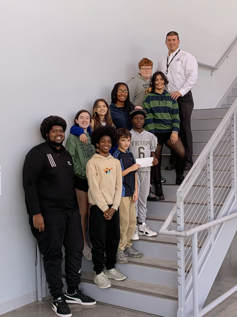 The Welcome Club of Lawrence presented BGCLK with a $500 check at their Caring for the Community event this Wednesday! During this season of gratitude, it really warms our hearts when this community builds each other up 💙 Thank you, Welcome Club! 

#GreatFutures #lawrenceks