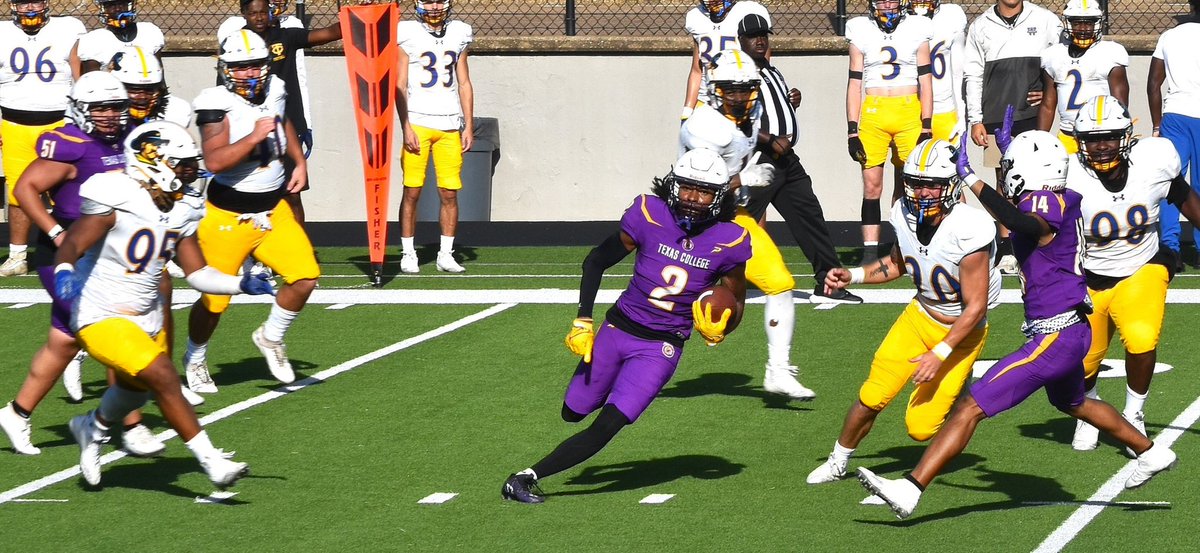 After a great conversation with <a href="/Coach_JJackson2/">Coach Jarrail Jackson</a>  I am happy to announce that I have recieved my 1st offer! All Glory to God!