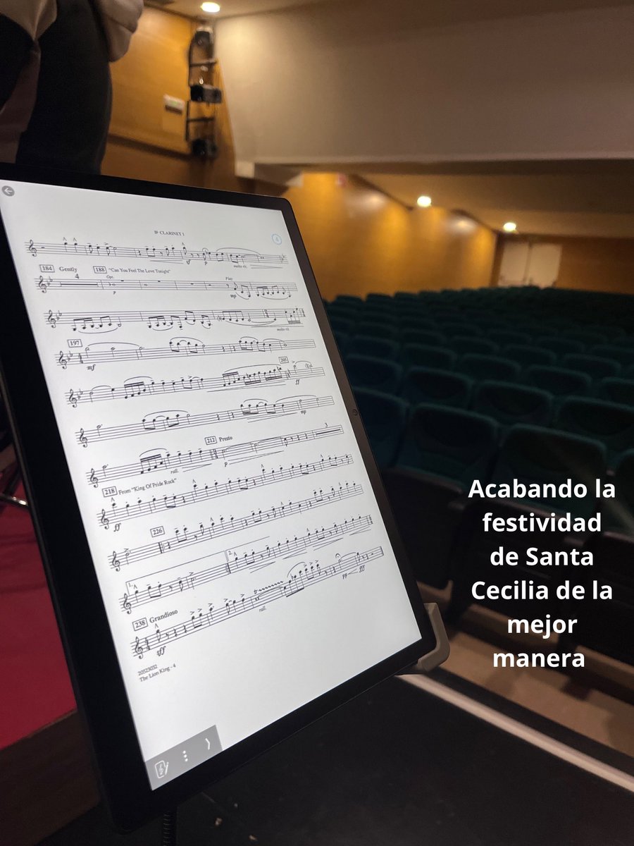 theplati's tweet photo. ¡Feliz día de Santa Cecilia! 🎵🎶🎵🎶#musica #platisax #santacecilia #villargordo #sax #music #disney #bandademusica #plati #sopranosax https://t.co/qojhBs7ueo