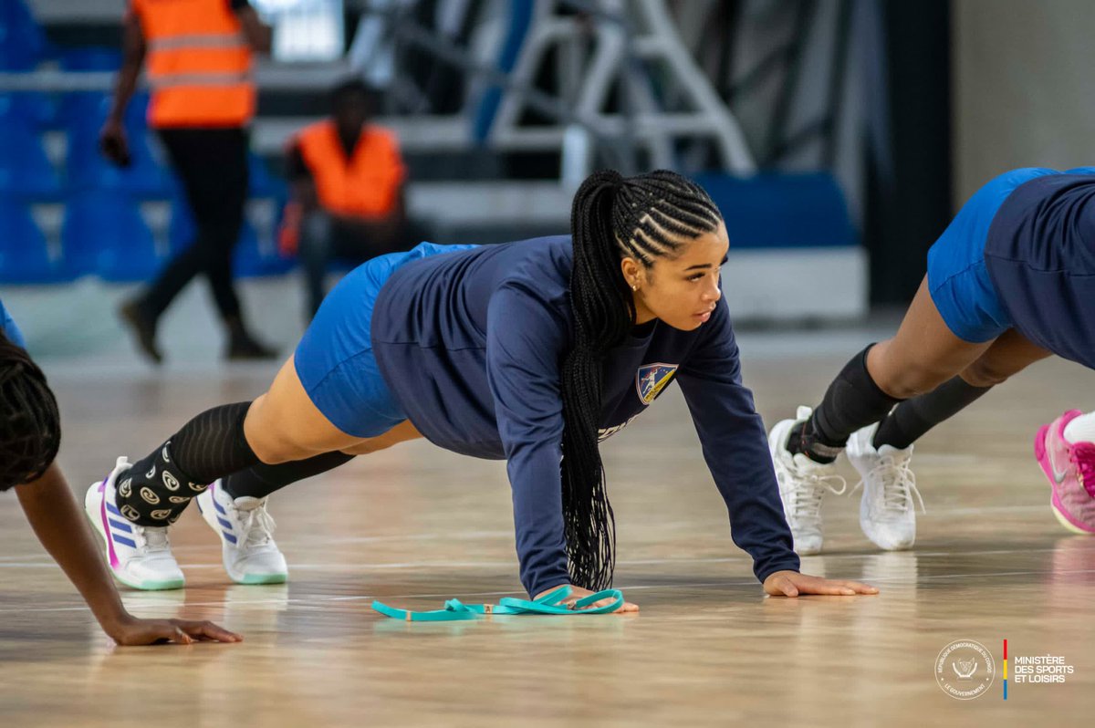 Bonne arrivée à nos Leopards Dames qui vont démarrer la CAN Senior Dames de Handball ce Mercredi 27 Novembre 2024 dès 18 heures au stade jumelé du Stade des Martyrs. <a href="/fehandrdc/">Fédération Handball RDC</a>