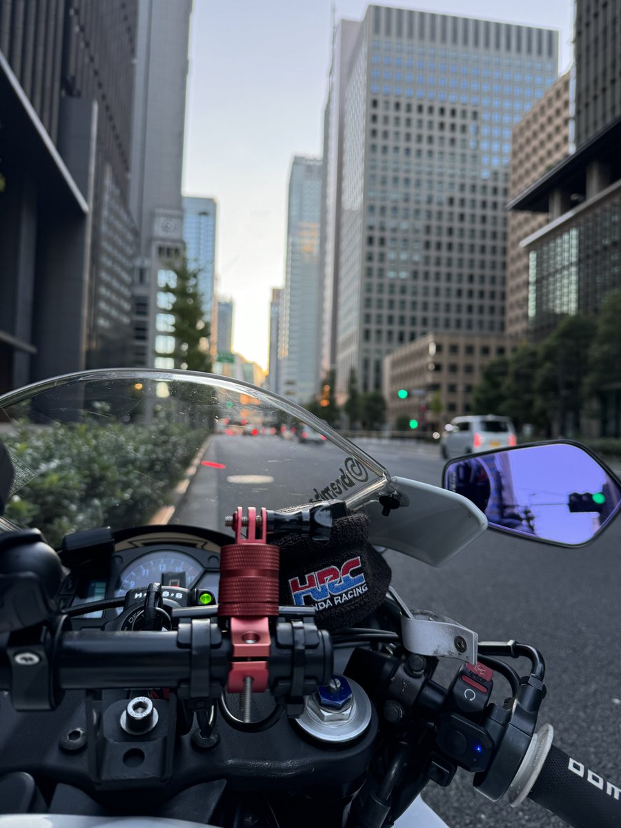 cbr600konicarr's tweet photo. バイク乗りの朝は早いー💯 https://t.co/Vc4OywU8v7