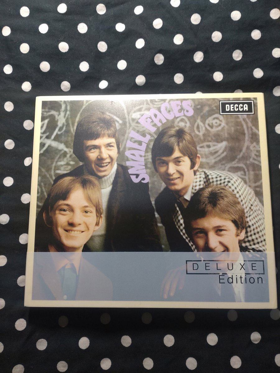 cIbEsZpennrq9Ue's tweet image. 今朝の1枚💿😀🎶
皆様、おはようございます‼️🙇🏼😊
今日は寒いけど、晴れるそうです❗🌞😆✌🏻
本日も皆様が元気で、サイコ〜にハッピーでステキな日になります様に‼️😁👍🏼🎵
このCD💿も昨日ゲットしたヤツです❕😄👍🏻🎶

#SMALLFACES
#DELUXEEDITION
#DONTTURNAWAY