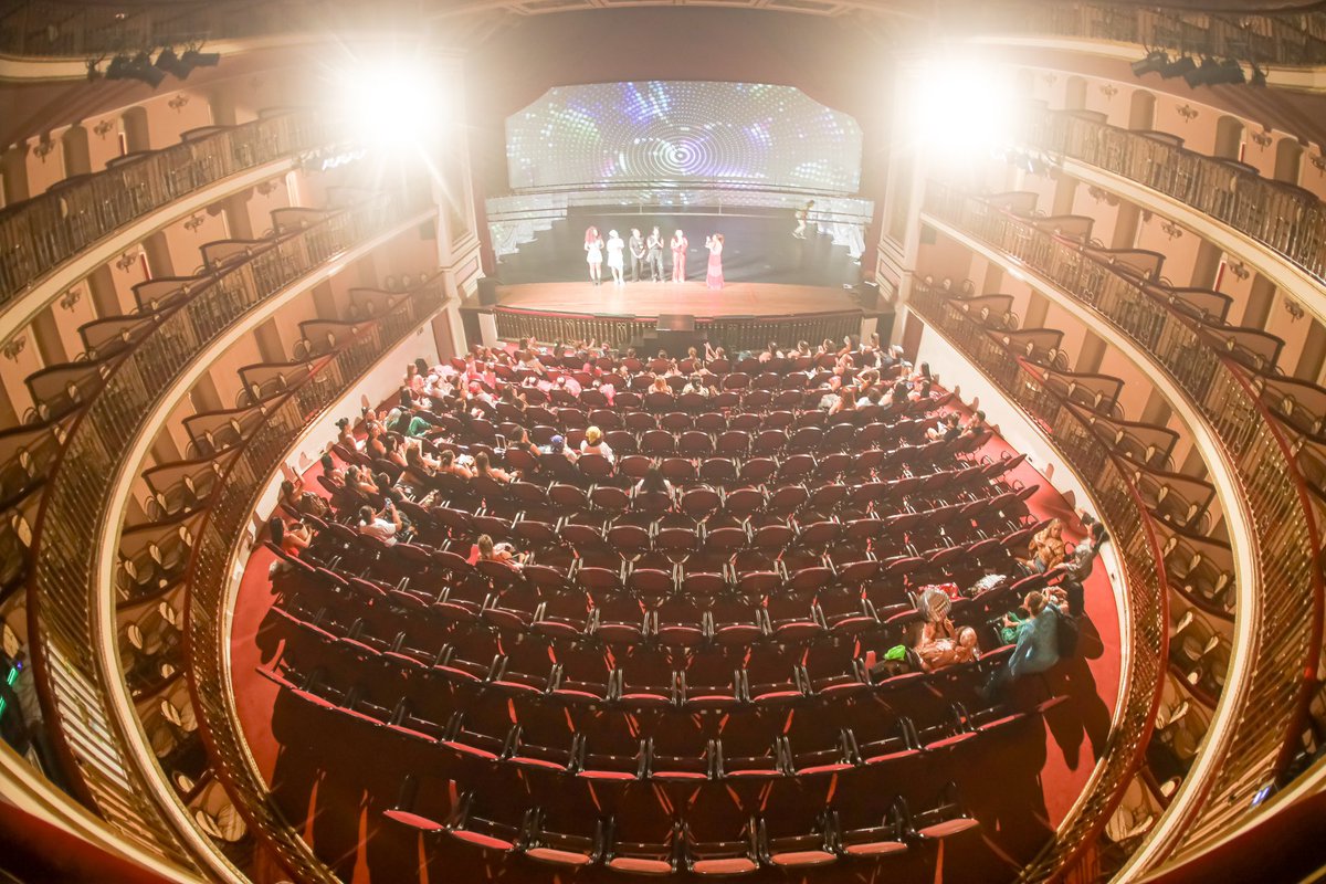 GovernoMA's tweet photo. 🤩 O #GovernoMA realiza melhorias no Teatro Arthur Azevedo, o 2º maior do Brasil.

👉🏽 Reformas incluem revitalização do restaurante, criação de uma biblioteca e reativação da subida do lustre nas apresentações. O memorial Apolônia Pinto e 80 cadeiras foram renovados.

#Maranhão https://t.co/to2iutcPc8