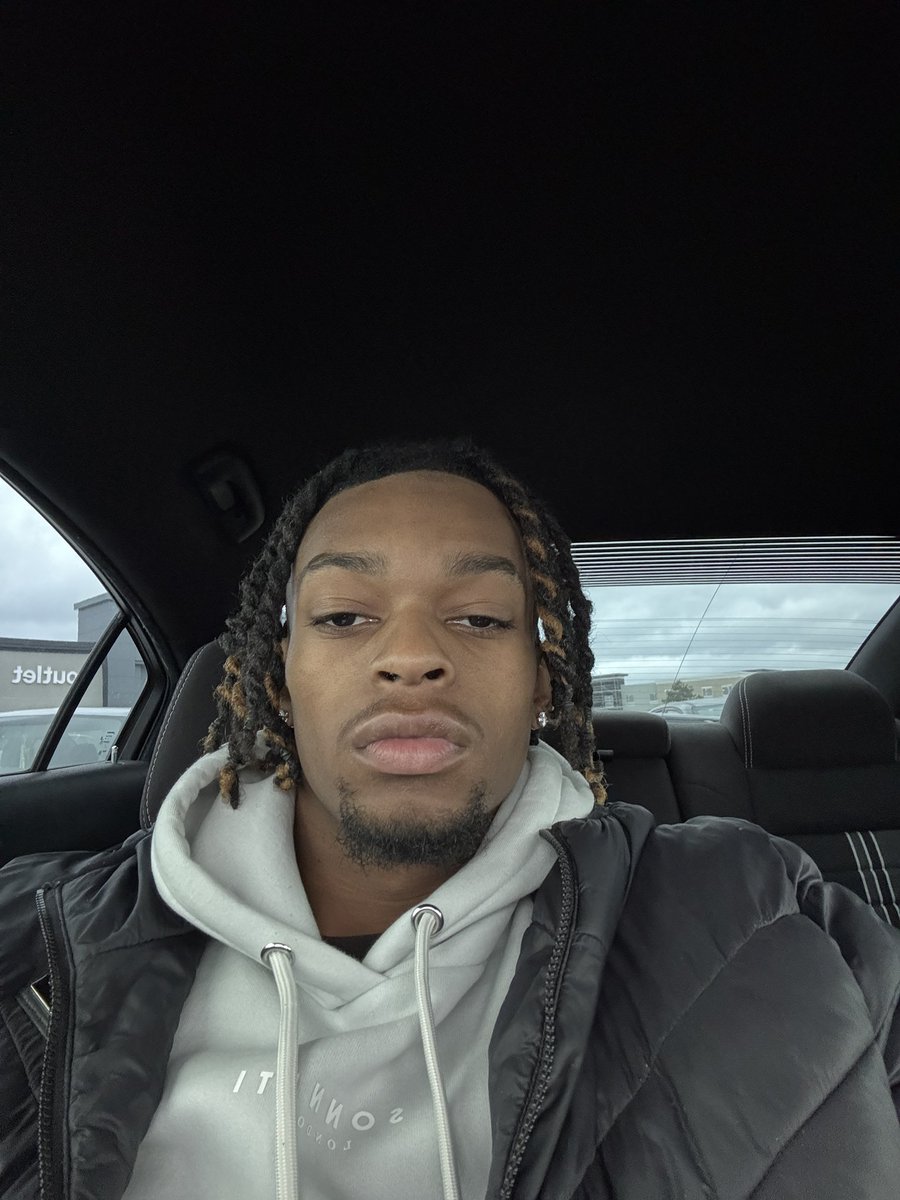 richm4l's tweet photo. The driver              Vs.       the car https://t.co/u0sl25bH9v