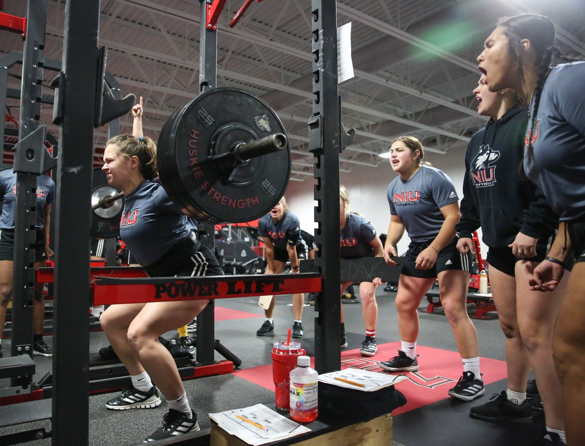 NIU Softball tweet media