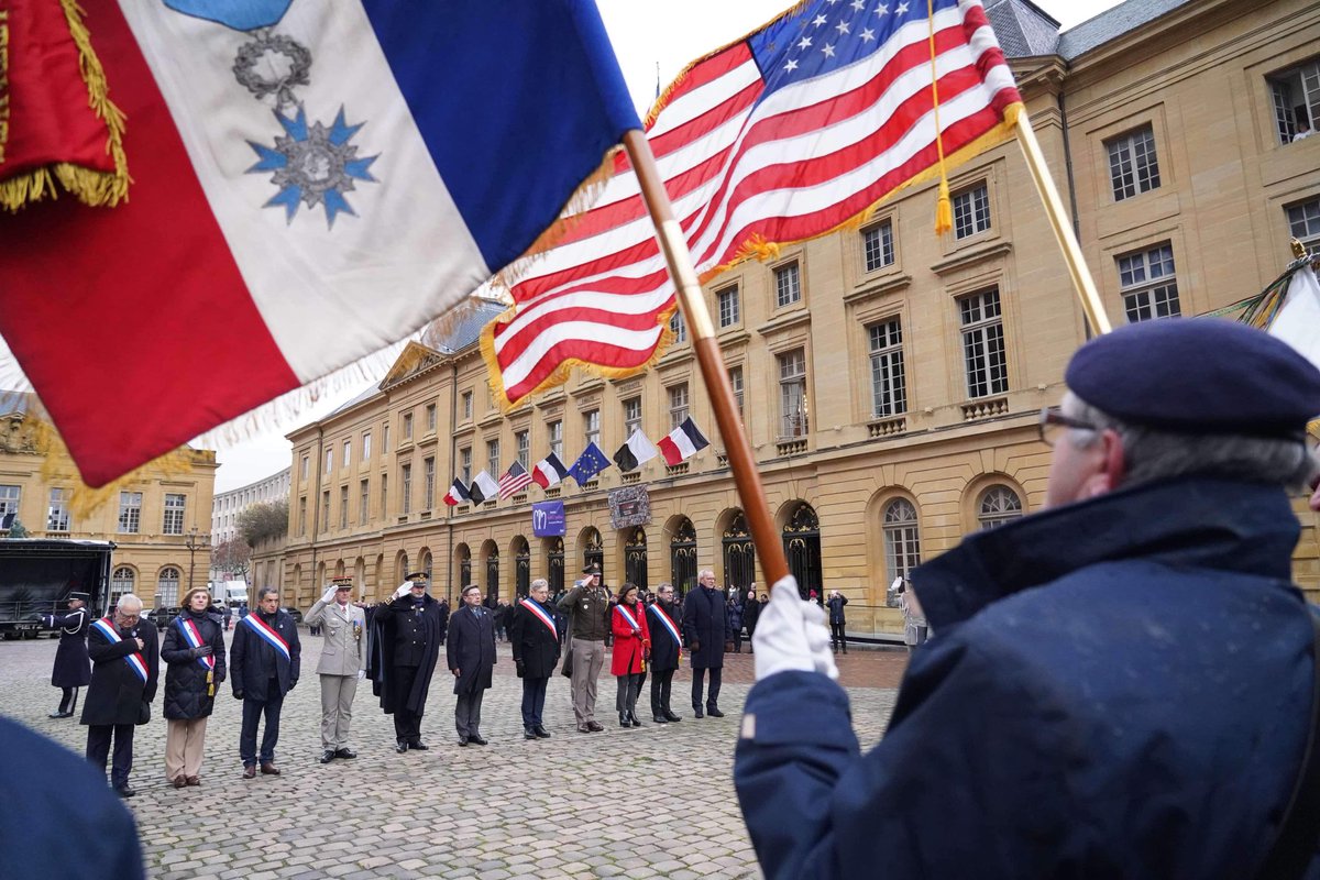 VilledeMetz's tweet photo. Les commémorations du 80ème anniversaire de la Libération de Metz battent son plein 🕊️

En ce 22 novembre 2024, la Ville de Metz et ses représentants ont participé à une journée de commémoration. Divers événements ont permis de célébrer notre histoire commune : 1/8 https://t.co/JbQhHQ2B9u
