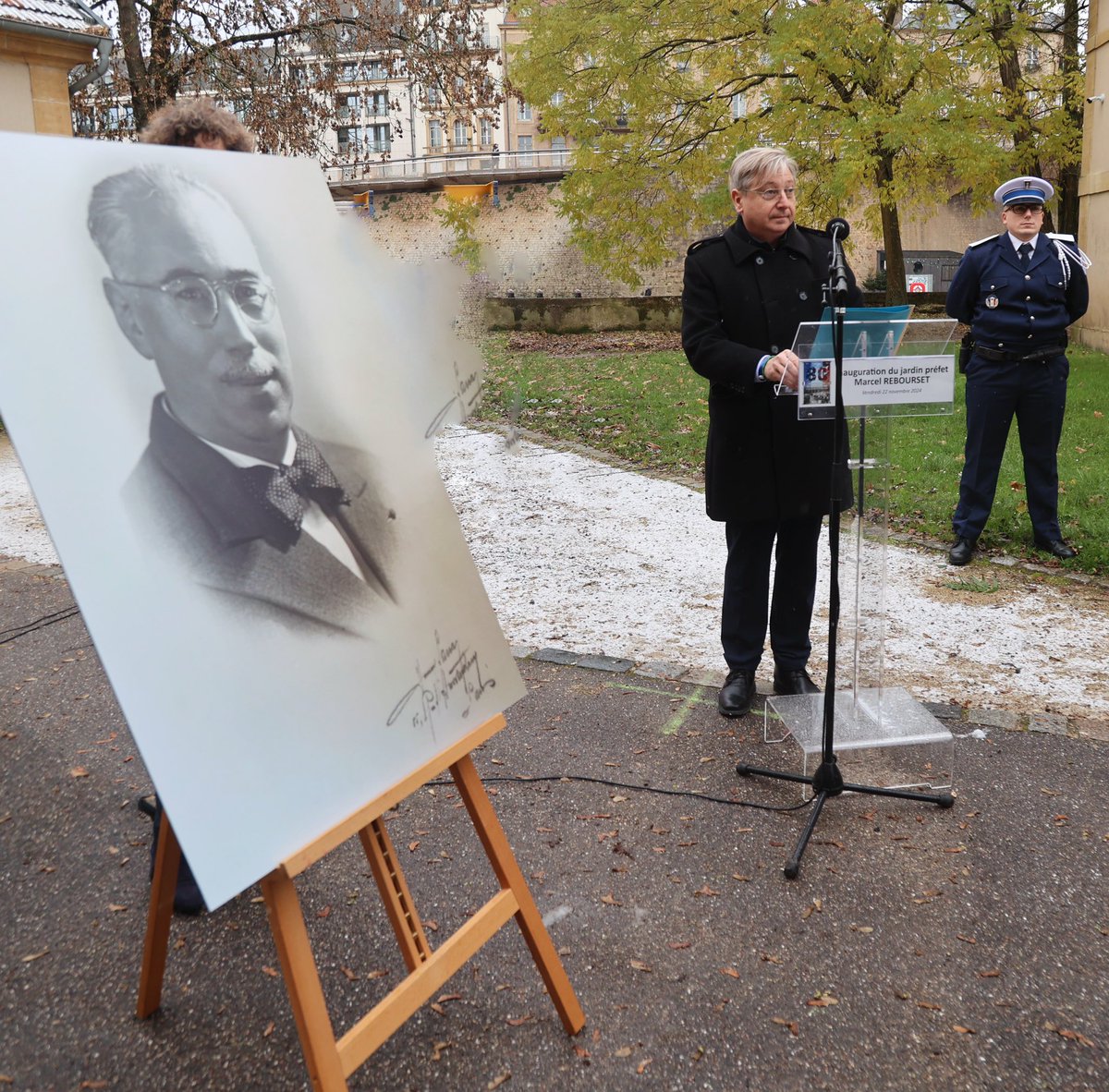 VilledeMetz's tweet photo. Les commémorations du 80ème anniversaire de la Libération de Metz battent son plein 🕊️

En ce 22 novembre 2024, la Ville de Metz et ses représentants ont participé à une journée de commémoration. Divers événements ont permis de célébrer notre histoire commune : 1/8 https://t.co/JbQhHQ2B9u