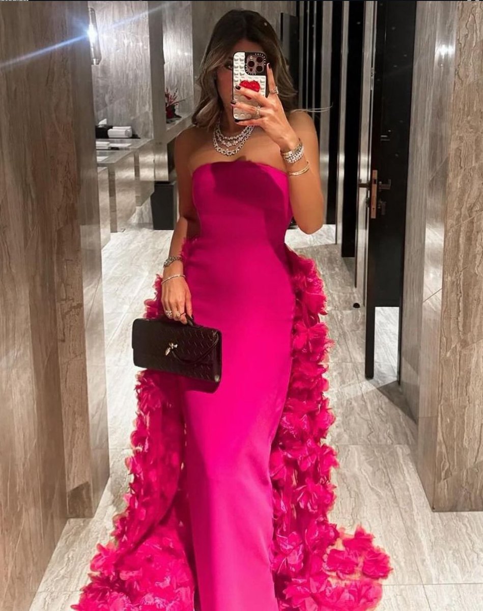 ___FirstLady_'s tweet image. 