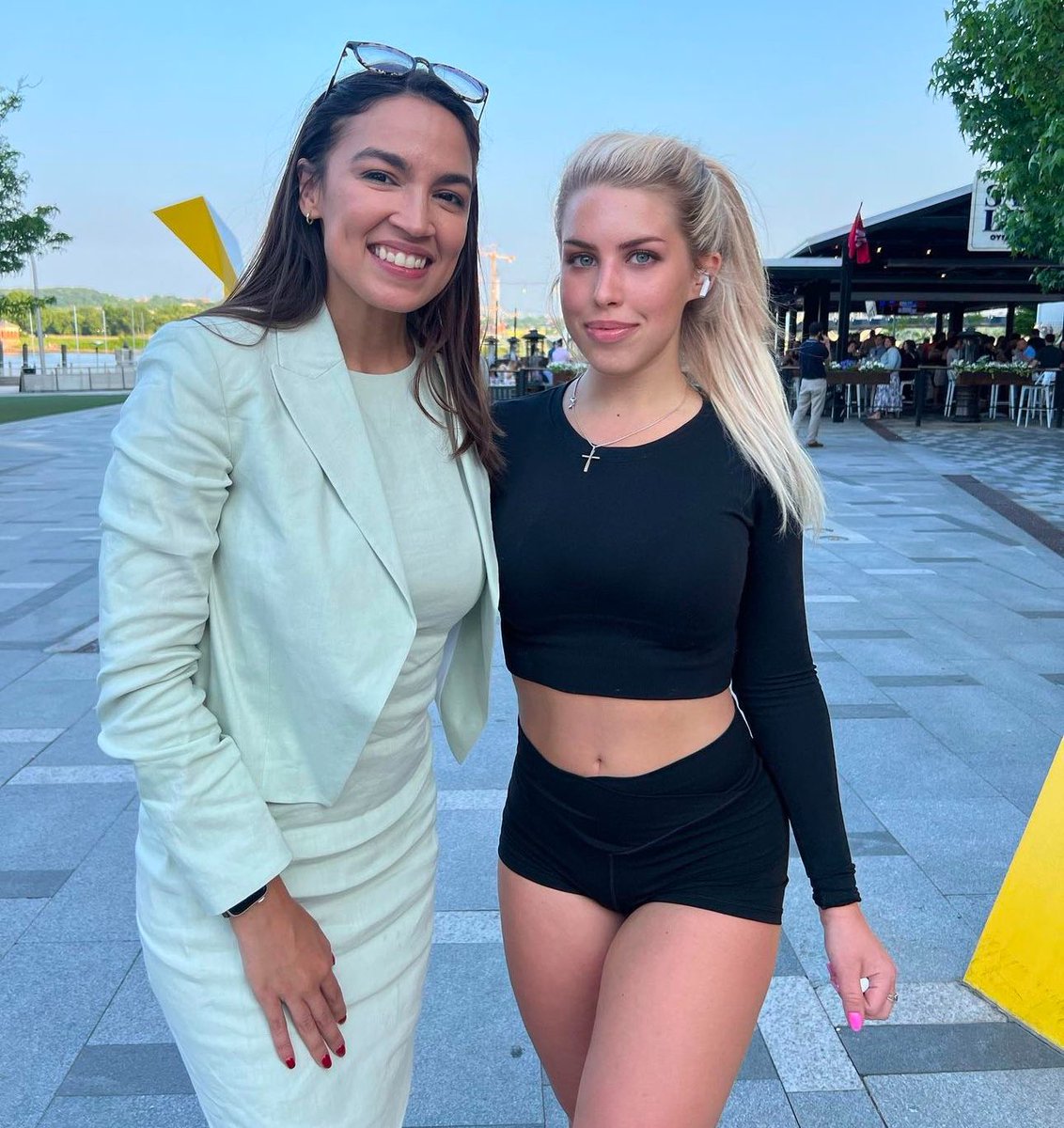 Isabella Maria DeLuca tweet media