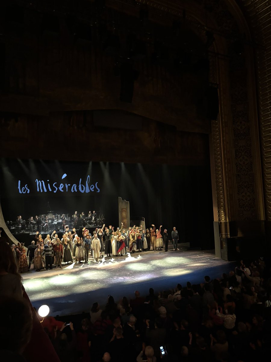 hortense_crepin's tweet photo. Il ne manquait que Victor Hugo.
#LesMisérables applaudis à tout rompre par le @theatrechatelet 
Grandiose ! https://t.co/Rm5XELpdYq