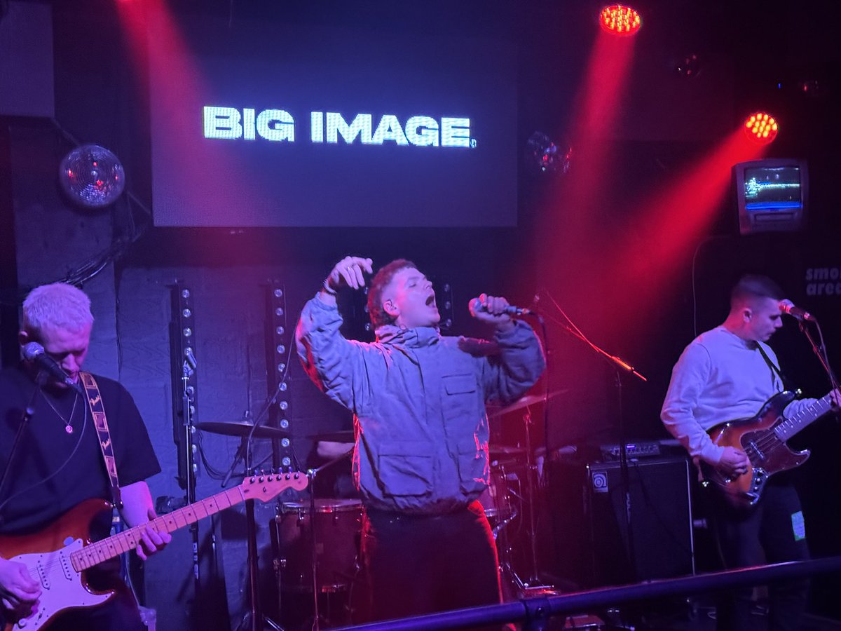 wolvesbradders's tweet image. Great gig seeing @bigimage tonight. First of 3 weeks seeing bands who opened @ShiiineOn_ in 2019, 21 and 22!