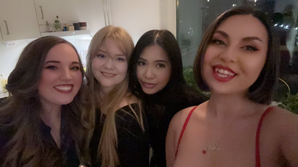 applemouse ^-^ tweet media