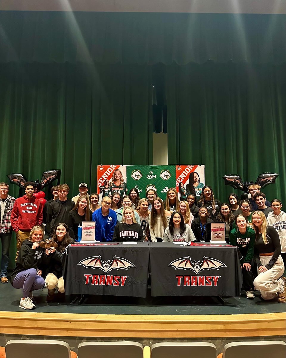 Douglass Volleyball tweet media