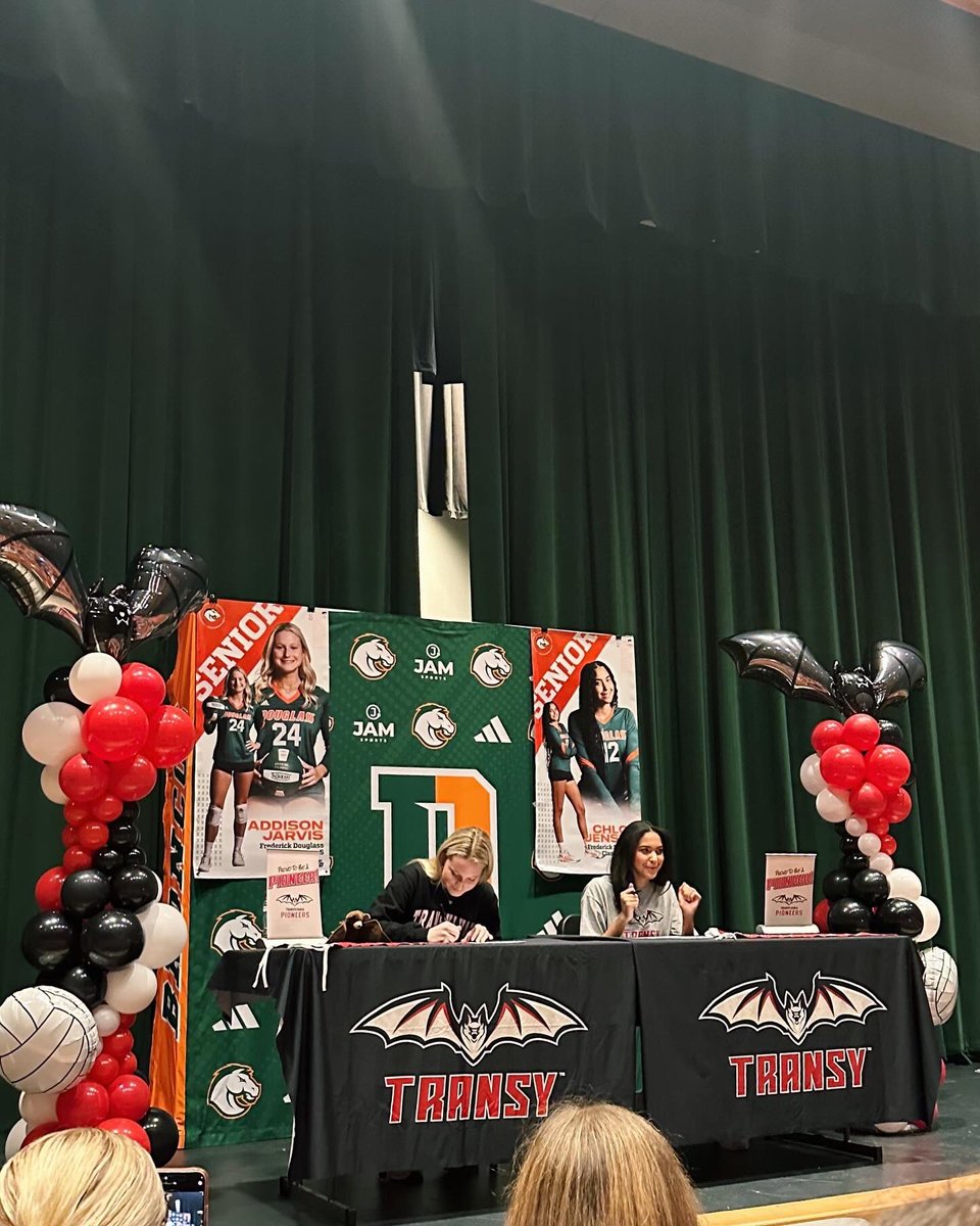 Douglass Volleyball tweet media