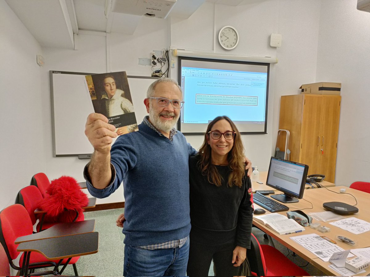 fragalatin's tweet photo. Hodiē II conuenticulum huius annī scholasticī Circulī Latīnī Gallæcī habuimus, in quō moderātrix optima @btrobajo nōbīs exemplum optimum præbuit dē sessiōne moderandā; iucundōs lūdōs parāuit, docta uerba dē argumentō et auctōre dīxit atque certāmen litterārium condidit! https://t.co/eLDSiwwaD3