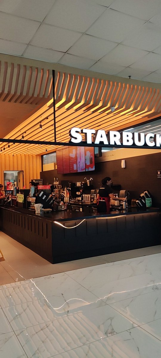 mr_regio's tweet photo. @tendenciasmx @Starbucks A ellos no les importa. https://t.co/rk8uG1OllZ