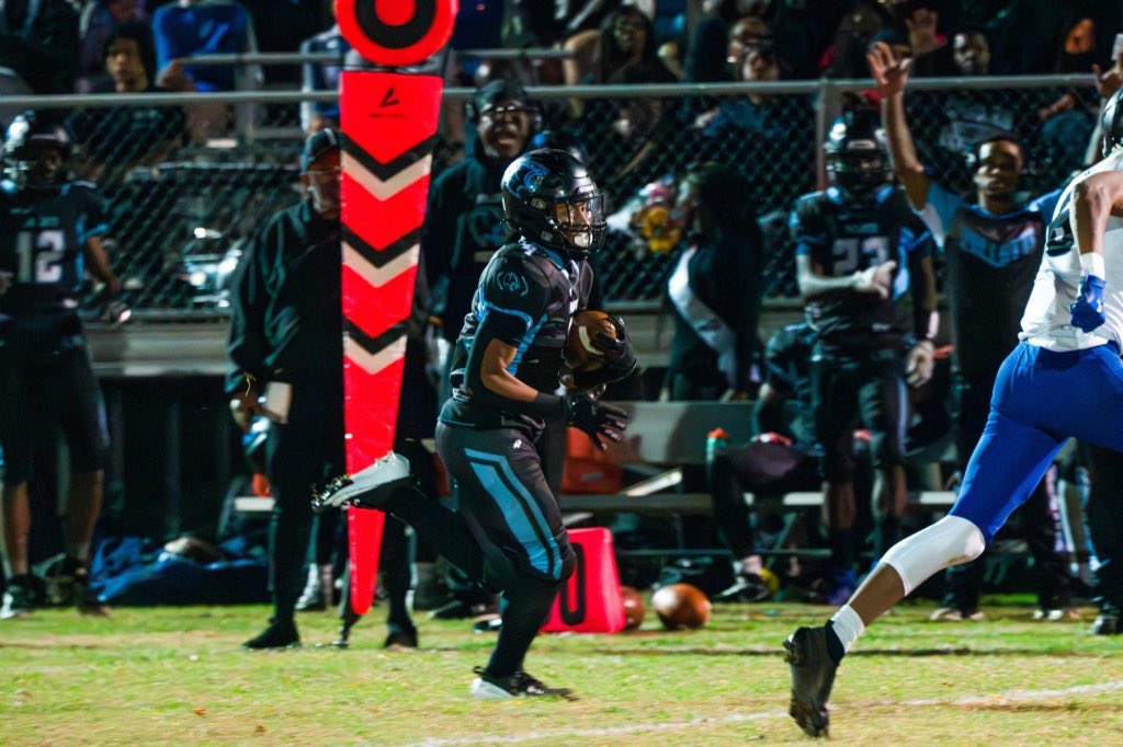 Carson Moore (@camoore_8) on Twitter photo Senior Season Tape!
hudl.com/v/2QeJf3
56 carries
500+ all purpose yards
6.96 yards per carry
4 rushing touchdowns
<a href="/EdOBrienCFB/">EdOBrienCFB</a> <a href="/itaketime2shine/">Take Time to Shine (Coach Dee)</a> <a href="/SVPHSFootball/">St. Vincent Pallotti Football</a> Senior Season Tape!
hudl.com/v/2QeJf3
56 carries
500+ all purpose yards
6.96 yards per carry
4 rushing touchdowns
<a href="/EdOBrienCFB/">EdOBrienCFB</a> <a href="/itaketime2shine/">Take Time to Shine (Coach Dee)</a> <a href="/SVPHSFootball/">St. Vincent Pallotti Football</a>