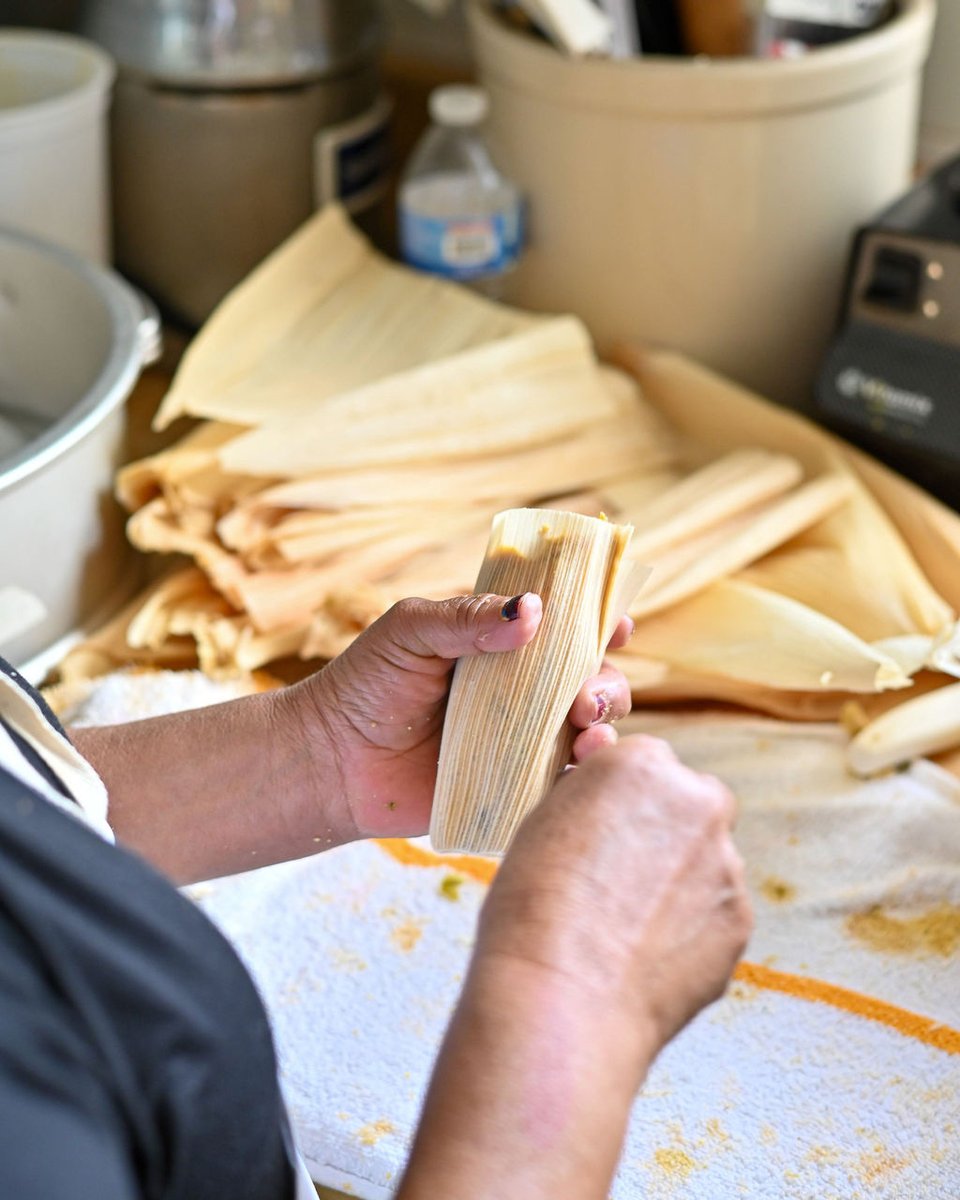 BomberaOak's tweet photo. Red Mole Chicken Tamales this weekend! 🫔❤️‍🔥🫔 https://t.co/J9bXMOaC0r