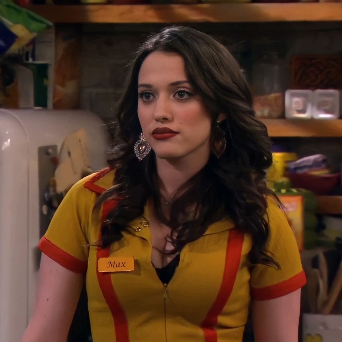 kat dennings in 2 broke girls
