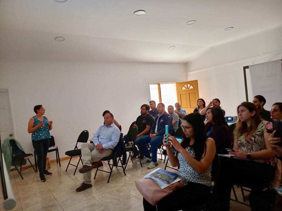 💧🤝 Participamos en la Comisión Regional de Riego, un encuentro clave para coordinar estrategias de riego, en la que propusimos acciones para modernizar el Embalse Santa Juana y Lagunas, iniciativas para aumentar disponibilidad de agua y apoyo a pequeños y medianos usuarios.