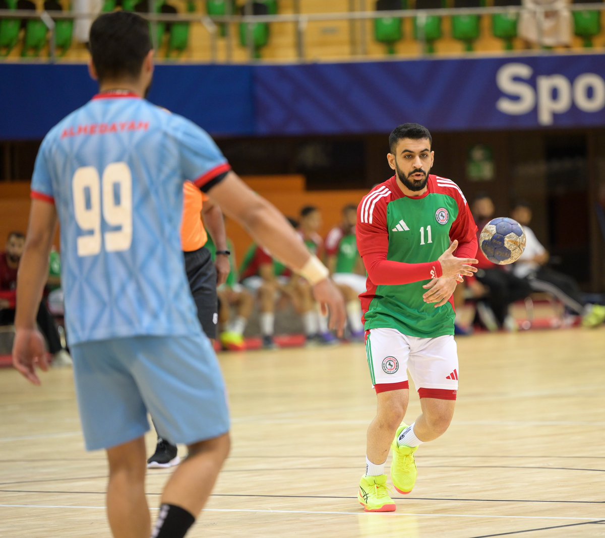 os_almohsen's tweet photo. من تغطيتي لمباراة كرة اليد (الاتفاق-الهداية)❤️📷💚 https://t.co/DniOzq8Btr