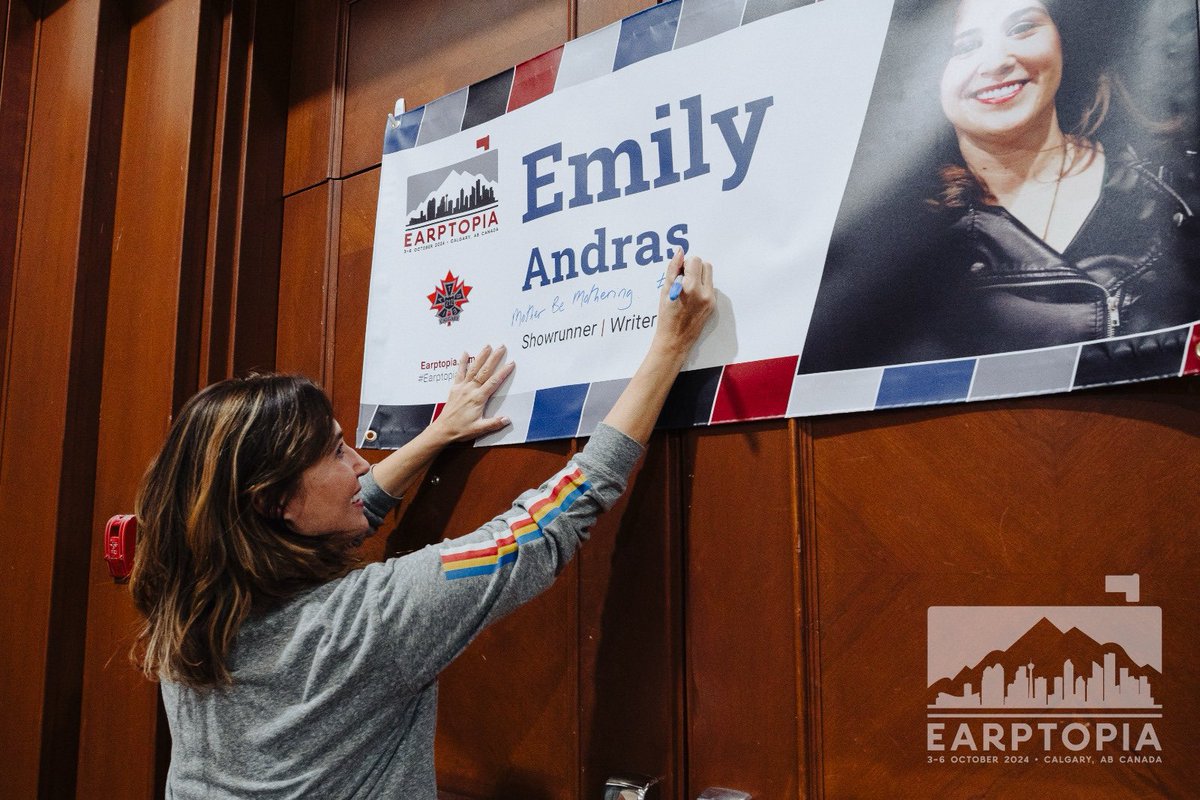 📣Autographed Banners 📣

Knock, knock, is this thing on?! 

Hey everyone, the auction for the signed guest banners from Earptopia will go live MONDAY (11/25/2024). 

Link will be posted on Monday! 
#Earptopia2024 #WynonnaEarp