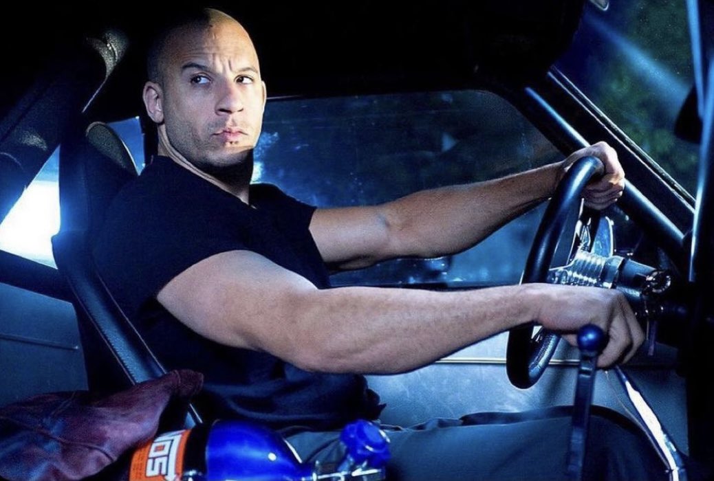 Google maps: “Arival time 6:05”

Me outside at 6:00
