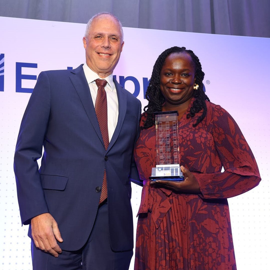 sus_org's tweet image. We're grateful for our #partnership with @EnterpriseNYC & are incredibly honored to receive the #CommunityImpact Award. Together, we're building life-changing opportunities for New Yorkers in need. sus.org/sus-receives-c… @perlmutterperry @BaabaKHalm #supportivehousing