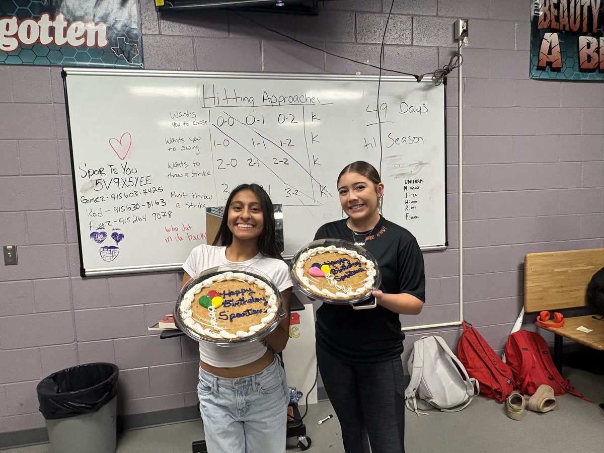 PHHSSoftball3's tweet photo. Before we go on our Thanksgiving break, we had to celebrate the only 2 birthdays we had in November. Happy birthday, Maddy and Alyssa!! 🥳🥳🥳🥳 https://t.co/cygcliu5mP