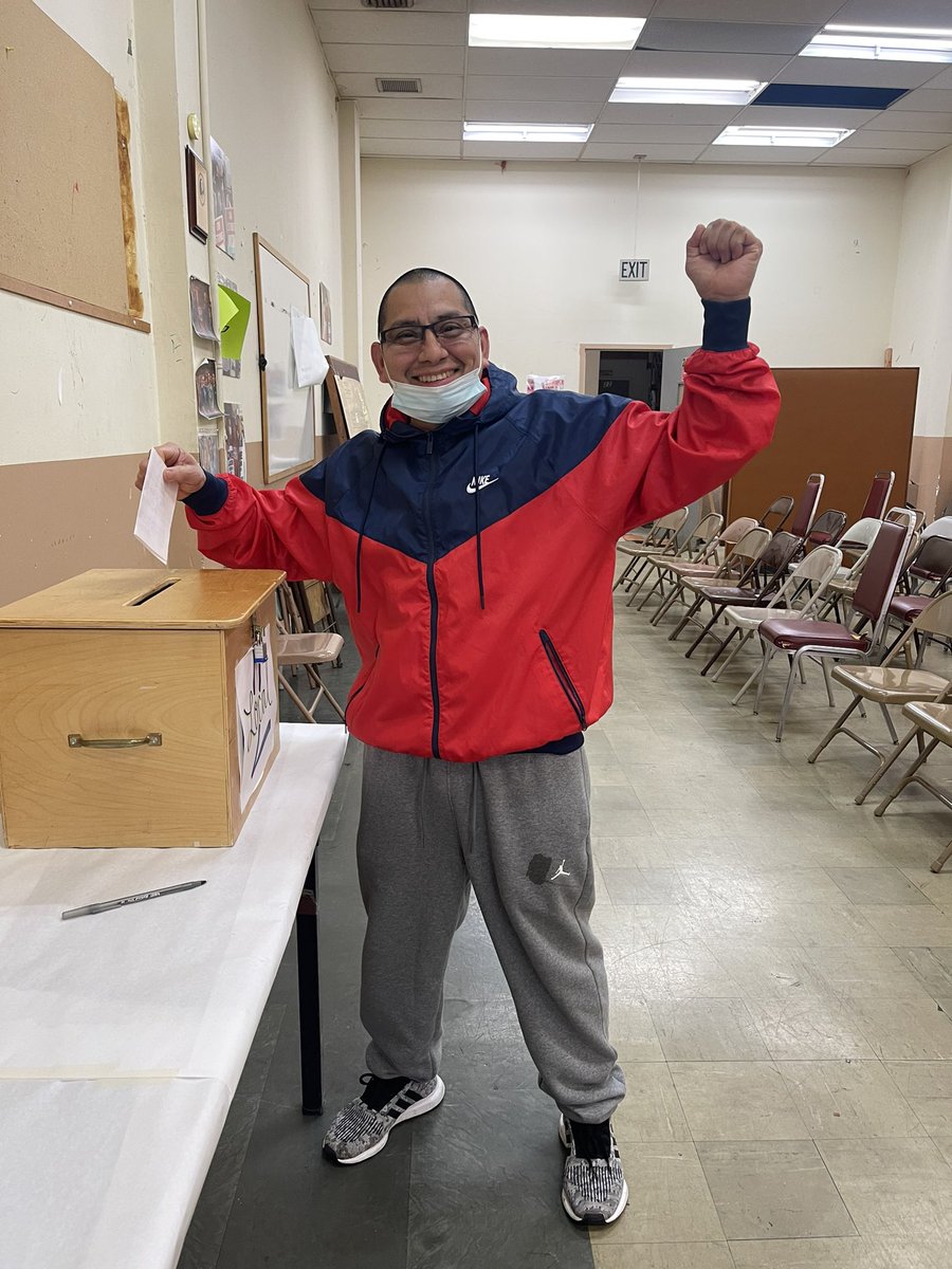 camucha king tweet media