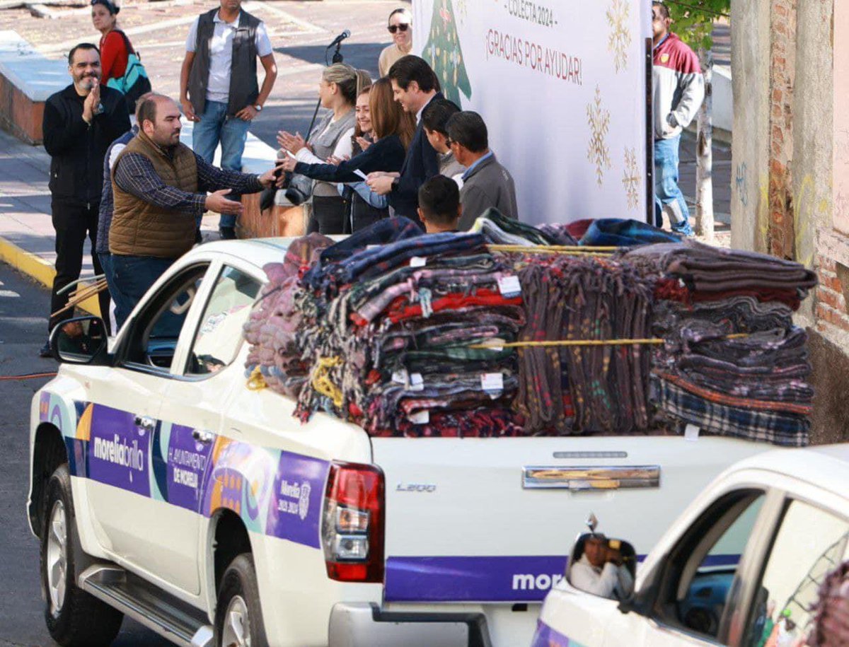 ¡Dimos banderazo para la entrega de cobijas! 🥳

🛣️Tenemos 16 rutas programadas para la entrega de cobijas de este año, la primera será la Tenencia de Capula, donde gracias a su ayuda muchas familias pasarán un invierno sin frío. 

#MoreliaBrillaMás✨