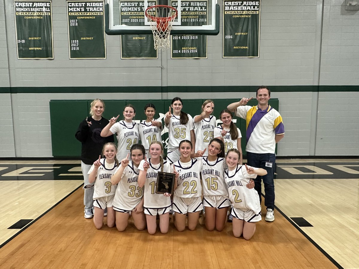 Congratulations to our Middle School Chicks for winning their first tournament of the season!